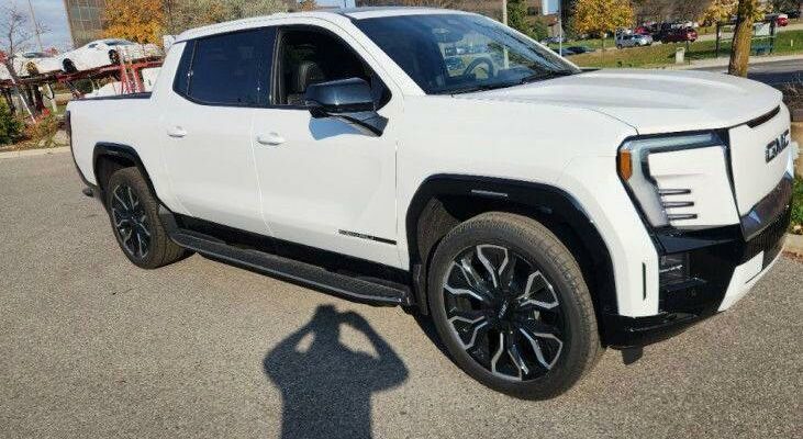 GMC SIERRA DENALI EV