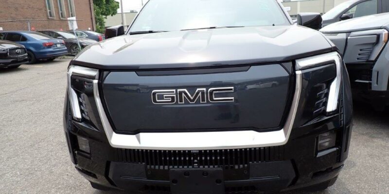 GMC SIERRA DENALI EV