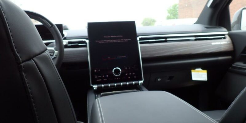 GMC SIERRA DENALI EV