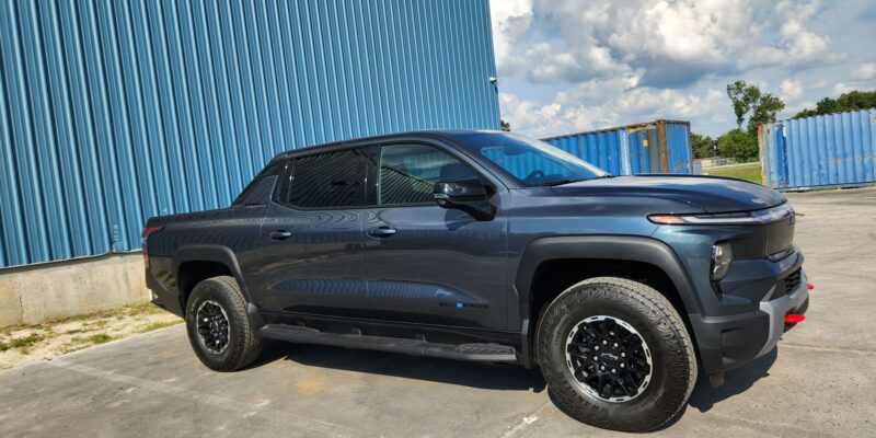 CHEVROLET SILVERADO EV