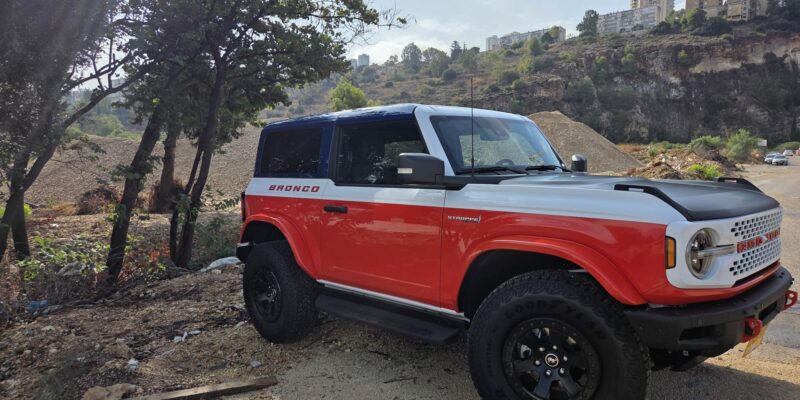 FORD BRONCO
