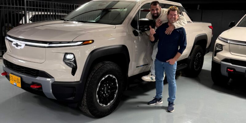 CHEVROLET SILVERADO EV