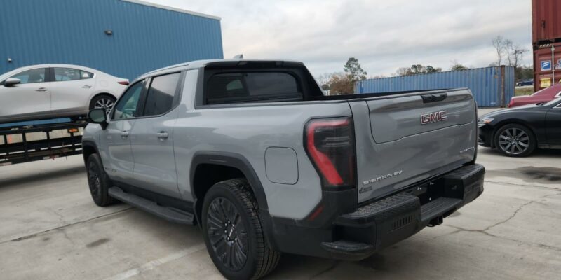 GMC SIERRA EV